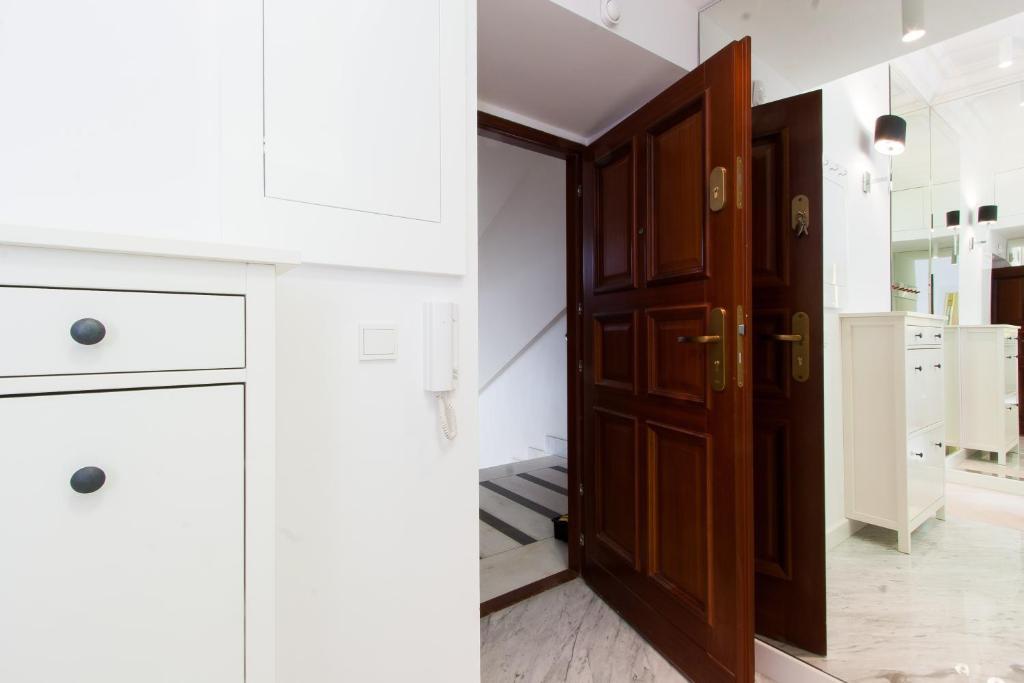 Residence Okolnik Apartments 바르샤바 외부 사진