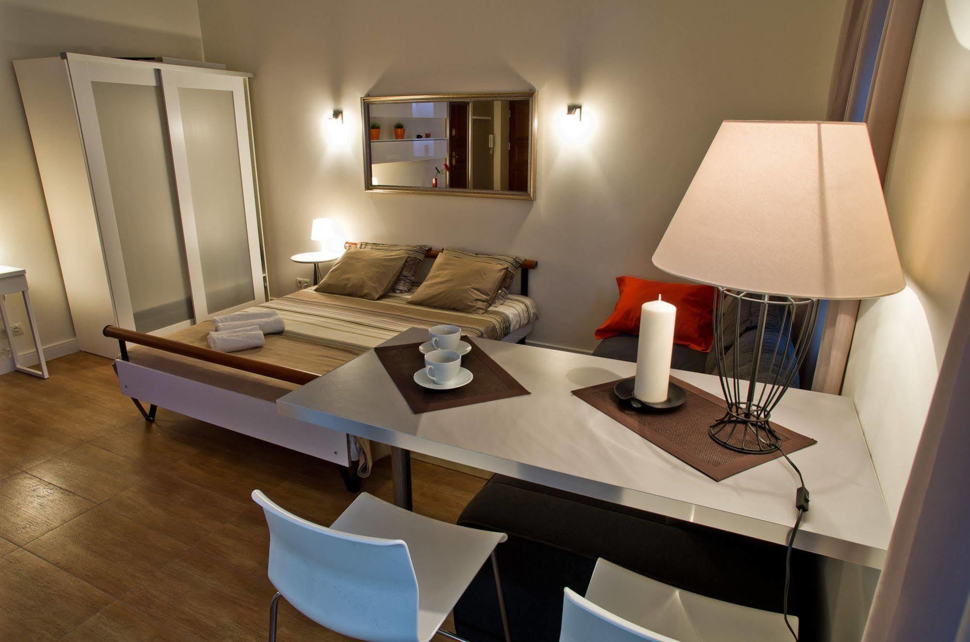 Residence Okolnik Apartments 바르샤바 외부 사진